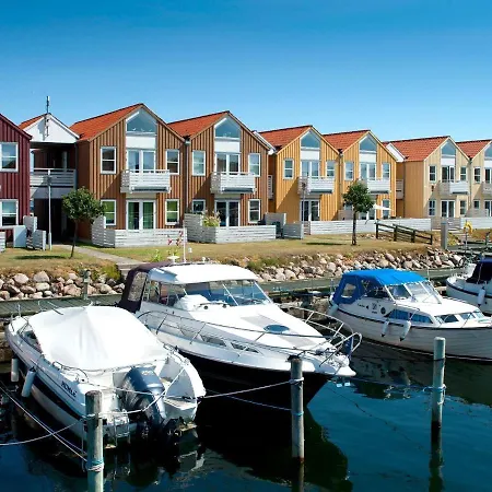 6 Person Holiday On A In Apartamento *