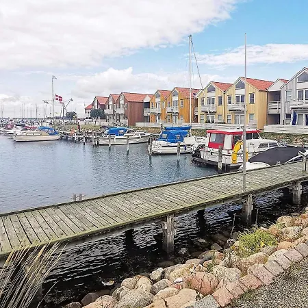 6 Person Holiday On A In Daire Rudkøbing