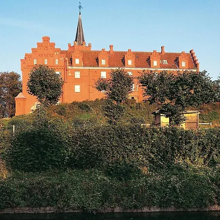 6 Person Holiday On A In Rudkøbing