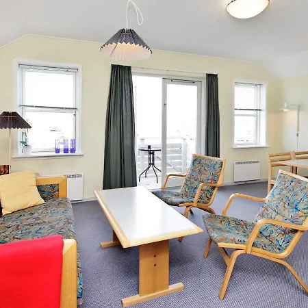 6 Person Holiday On A In